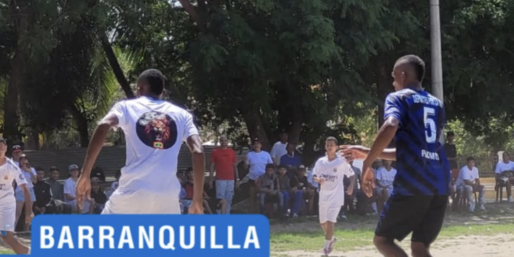 Bandas criminales jugaron partido deportivo por la paz en el barrio Barlovento, Barranquilla